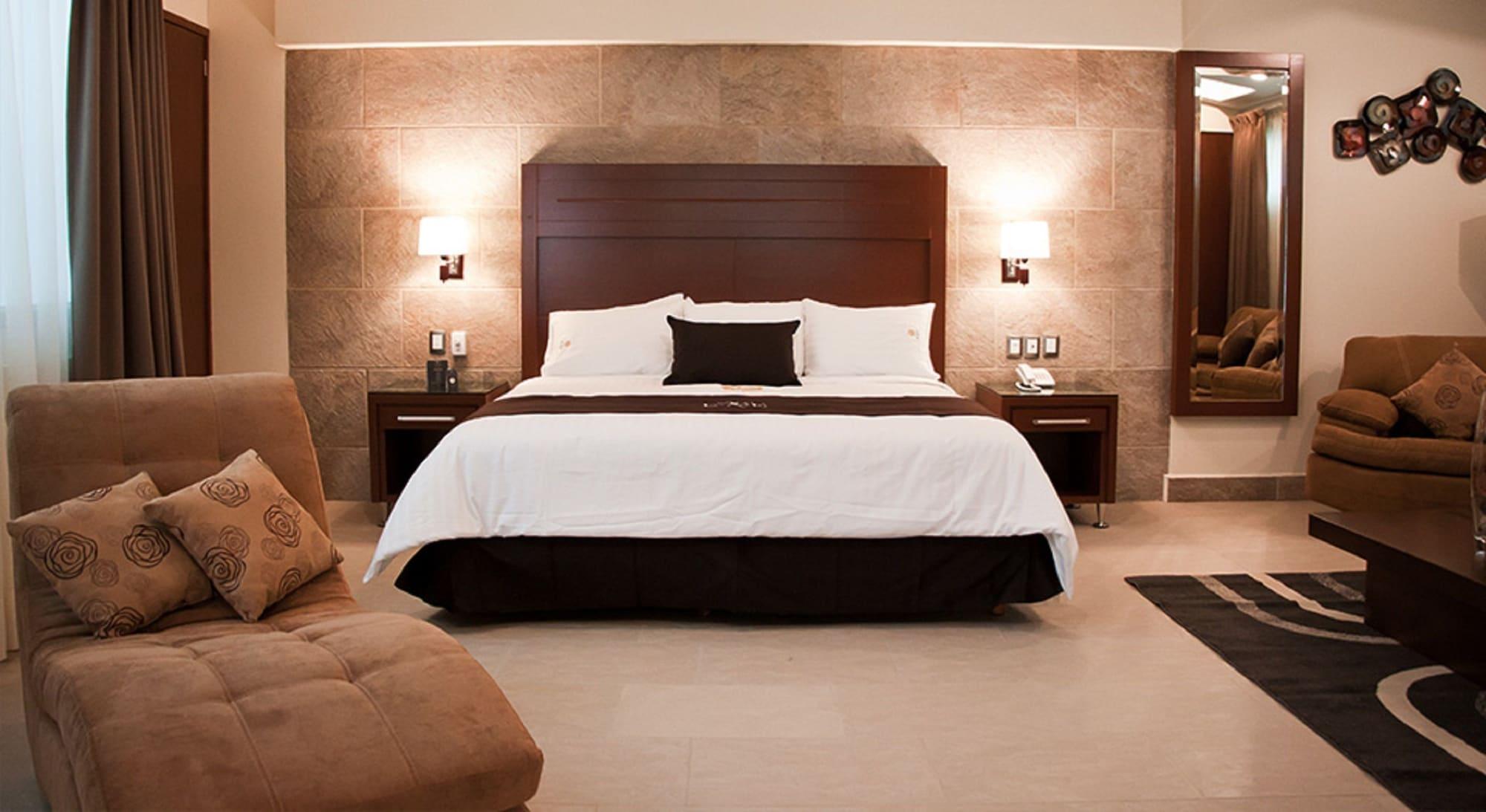Hotel Ecce Inn & Spa Silao Exterior foto Suite