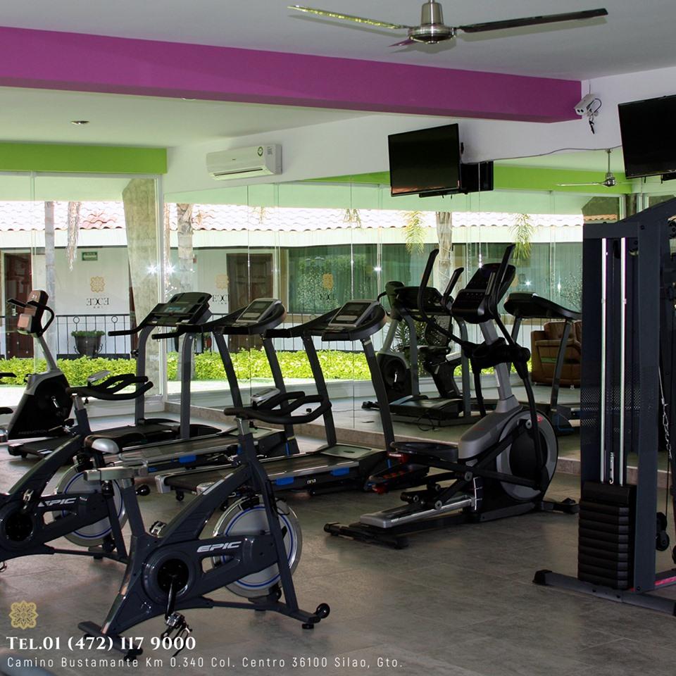 Hotel Ecce Inn & Spa Silao Exterior foto A gym in Mexico City