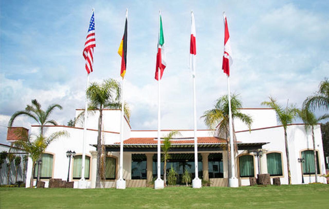 Hotel Ecce Inn & Spa Silao Exterior foto The International Center for Leadership in Education